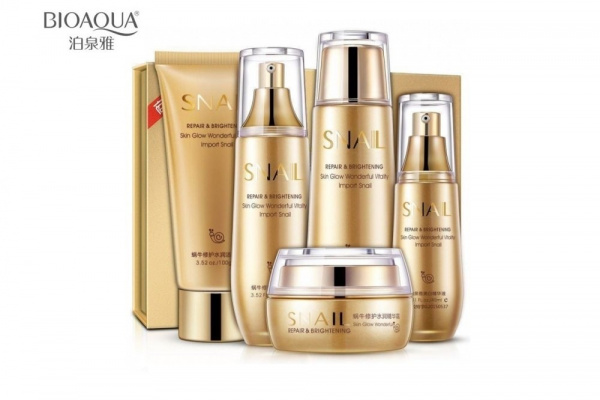 Восстанавливающая сыворотка для лица BioAqua "Snail Repair & Brightening" с муцином улитки 40 мл.